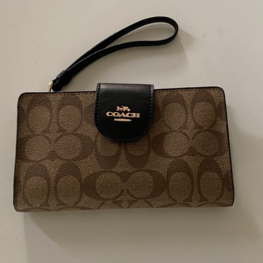Coach signature Colorblock Tech Wallet